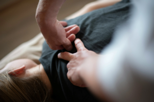 Massage thérapeutique : quelle différence avec un massage classique